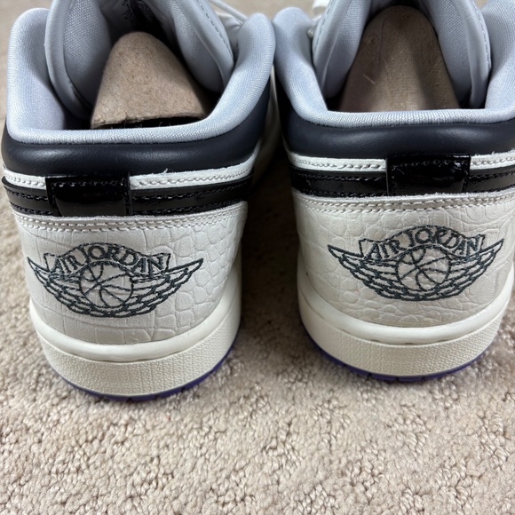 Air Jordan 1 Low SE 'Punk Rock' - Picture 4 of 11